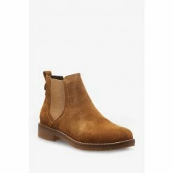 Hush Puppies shop -Hush Puppies shop unnamed file 1637